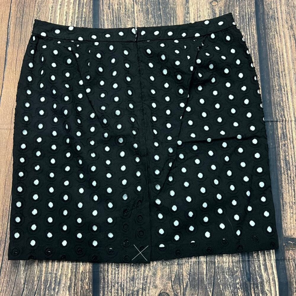 NWT Ann Taylor LOFT‎ Petite Polka Dot A-Line Mini Skirt Black Size 4P - Picture 4 of 4